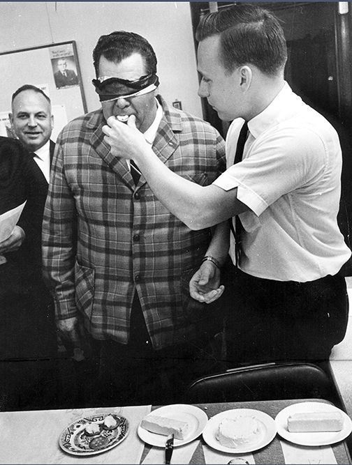 Sen. Gordon W. Roseleip fails taste test, 1965